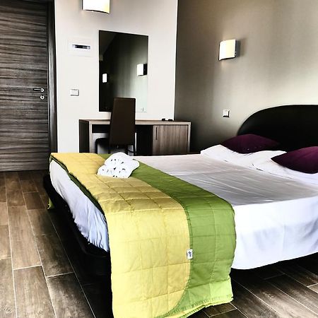 Hotel Désirée San Benedetto del Tronto Esterno foto