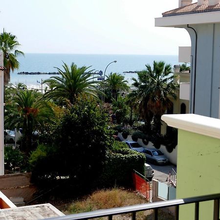 Hotel Désirée San Benedetto del Tronto Esterno foto