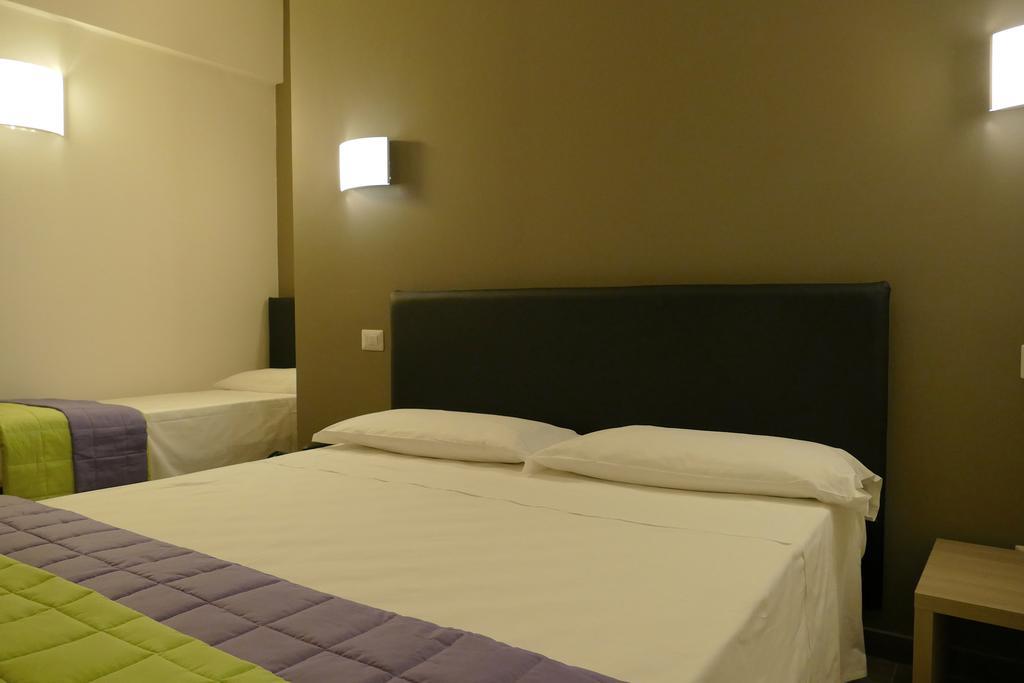 Hotel Désirée San Benedetto del Tronto Esterno foto