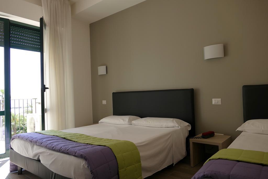 Hotel Désirée San Benedetto del Tronto Esterno foto