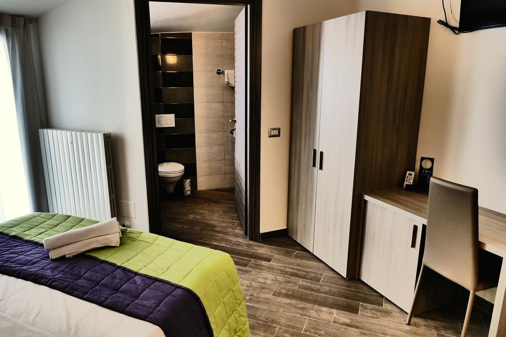 Hotel Désirée San Benedetto del Tronto Esterno foto