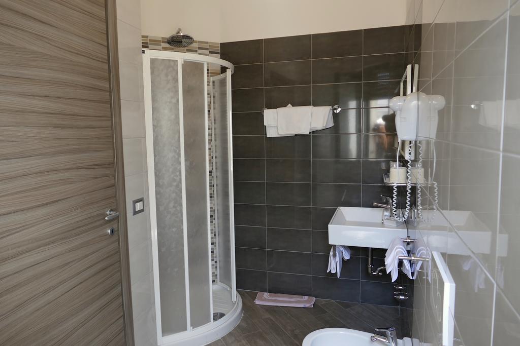 Hotel Désirée San Benedetto del Tronto Esterno foto