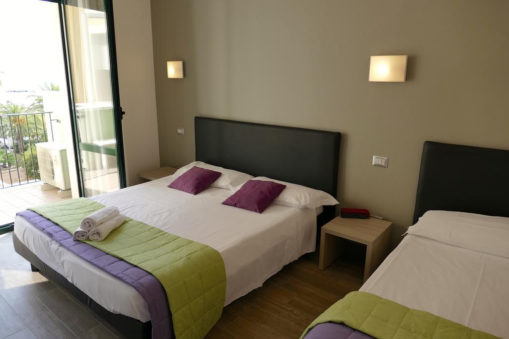 Hotel Désirée San Benedetto del Tronto Esterno foto
