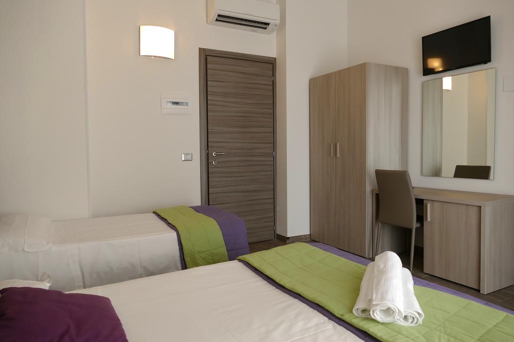 Hotel Désirée San Benedetto del Tronto Esterno foto