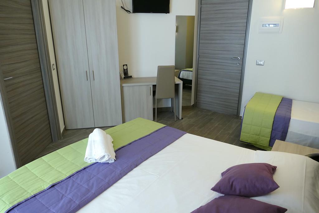 Hotel Désirée San Benedetto del Tronto Esterno foto